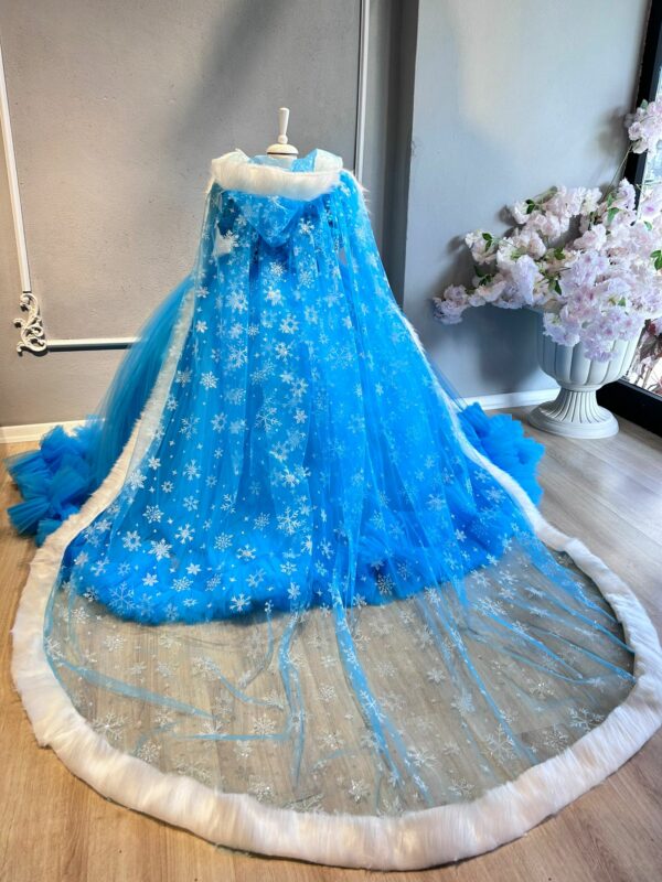 Robe de princesse + CAPE – Image 2