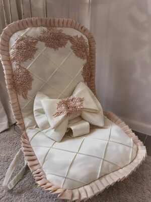 CHAISE