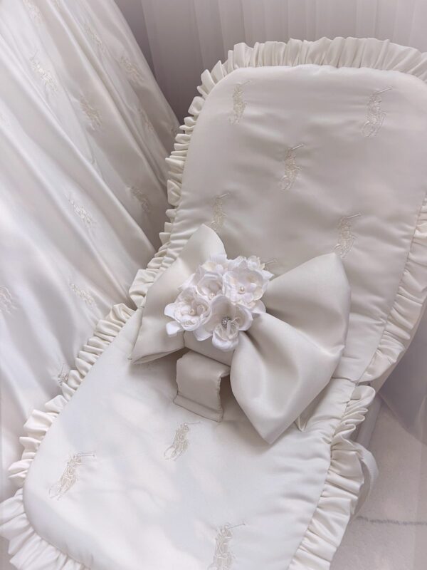 CHAISE