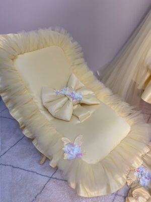 CHAISE
