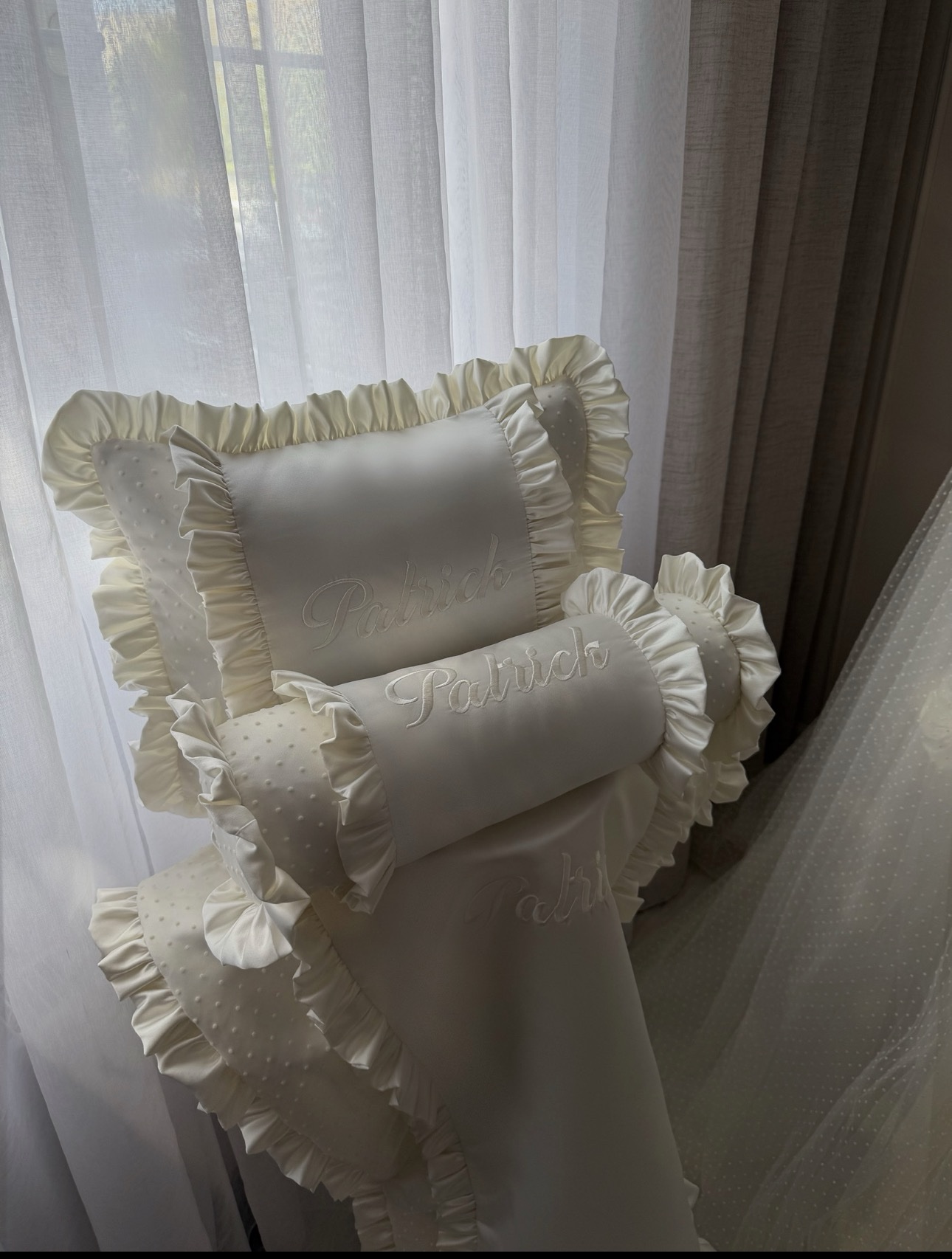 Coussins +couverture