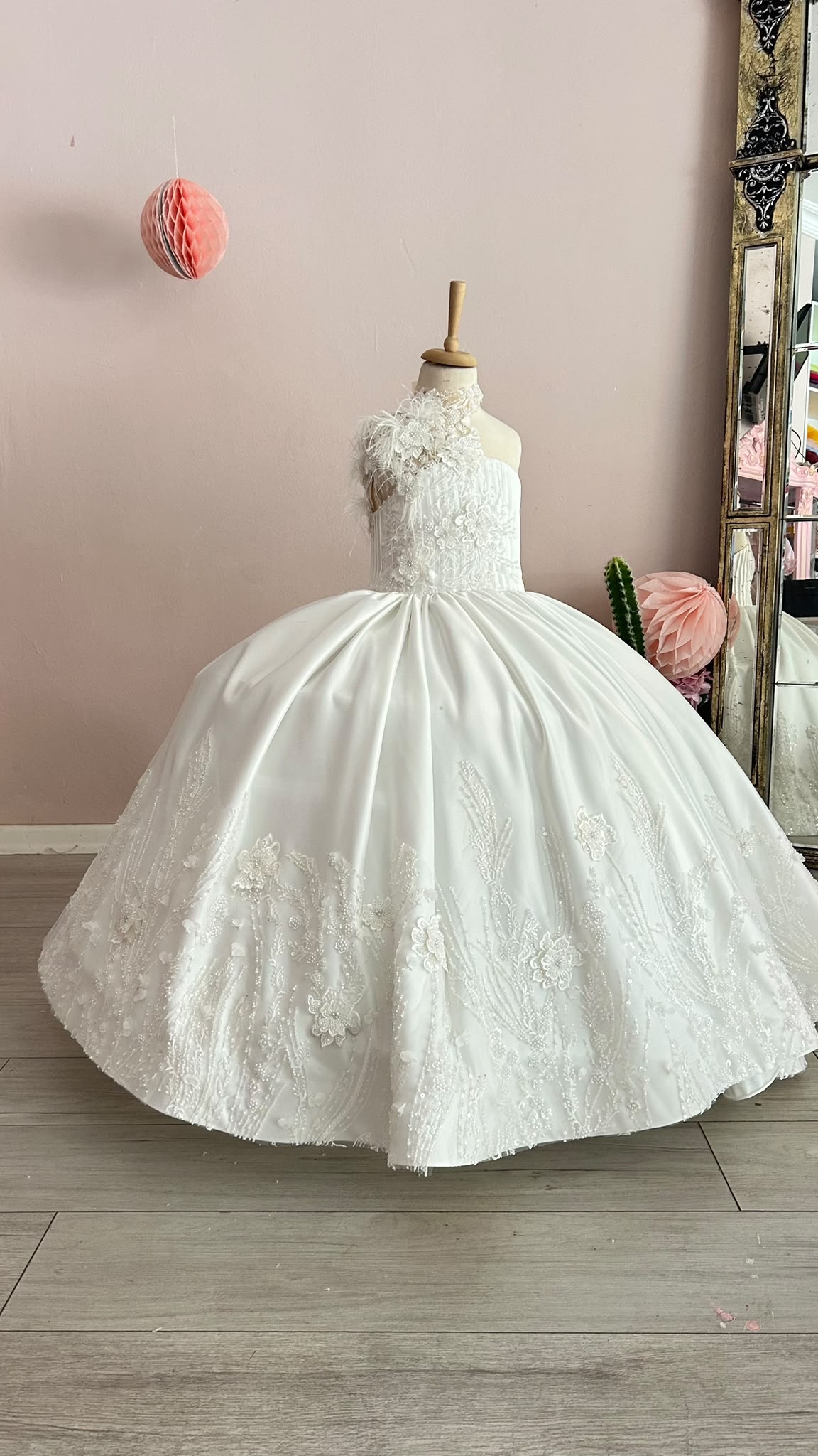 Robe – Image 2