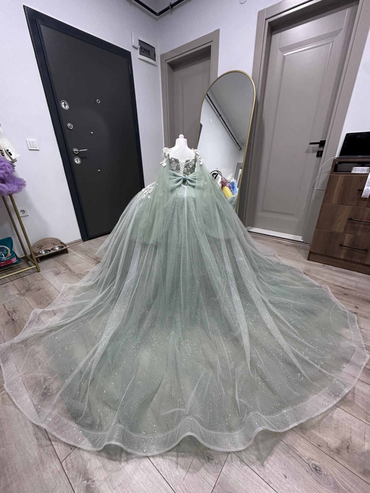 Robe – Image 3