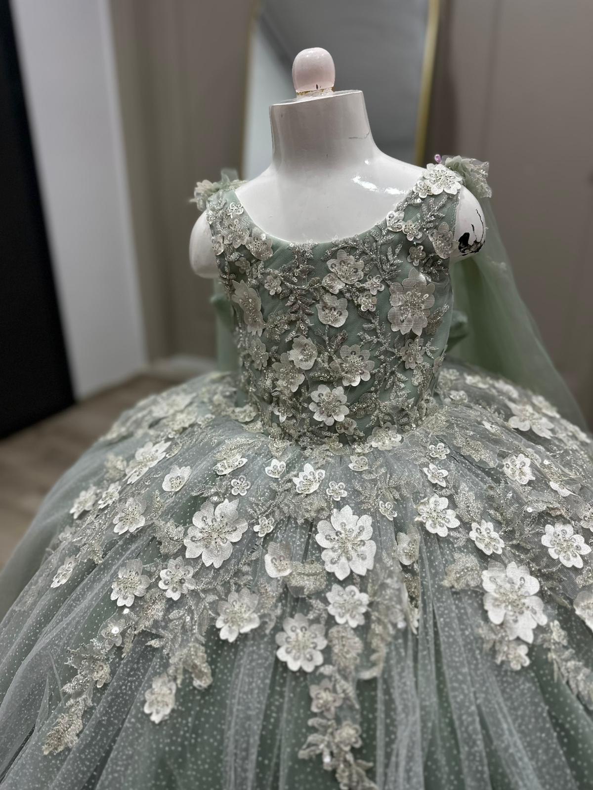 Robe – Image 4
